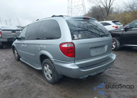 2005 Dodge Grand Caravan Sxt z USA, uszkodzony, nr VIN 2D8GP44L25R241921